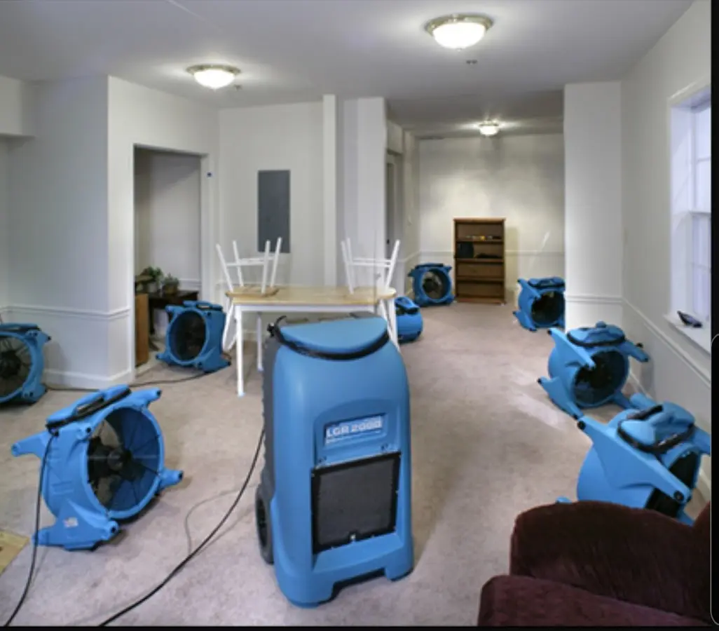 Air movers and dehumidifier setup for Water Extraction & Removal in Yankton